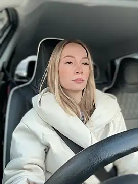 Snapshot of LavenderHot chatting on 02.20.25 LavenderHot online show from 02.20.25