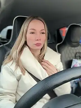 Snapshot of LavenderHot chatting on 02.21.25 LavenderHot online show from 02.21.25