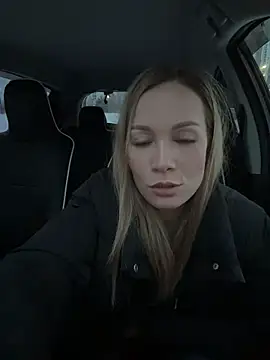 Snapshot of LavenderHot chatting on 11.24.25 LavenderHot online show from 11.24.25