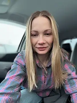 LavenderHot online show from 12.17.25