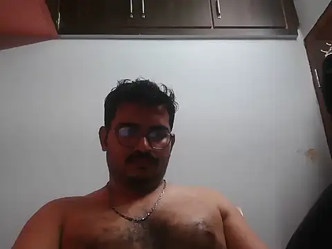 naughtymike0007 online show from 04.05.26