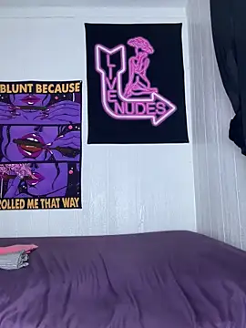 Snapshot of Lalalust69 chatting on 10.05.25 Lalalust69 online show from 10.05.25