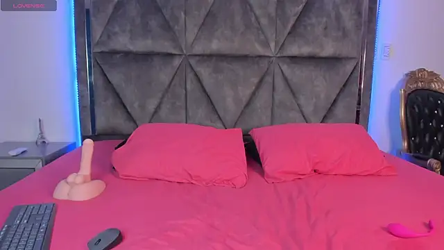 Deiisy Queen online show from 03.12.25