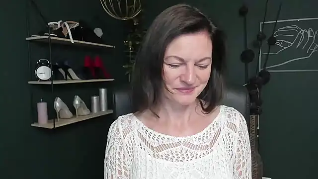 VivianWILD online show from 09.25.25