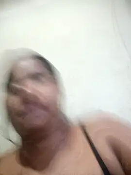 Giselabrunette25 online show from 03.11.26