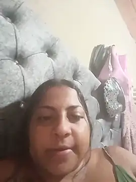 Snapshot of Giselabrunette25 chatting on 06.17.26 Giselabrunette25 online show from 06.17.26