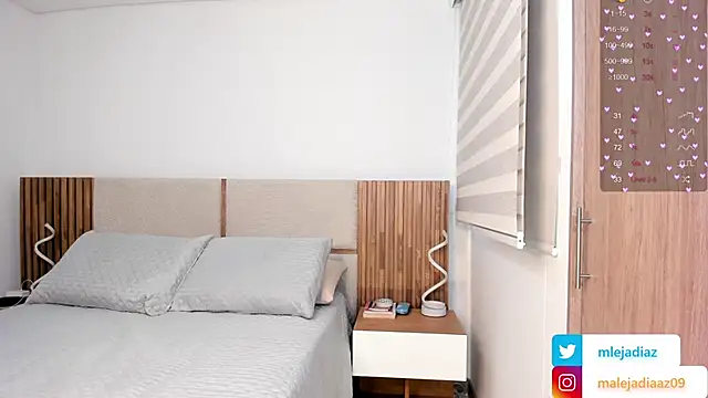 MalejaDiaz  online show from 10.10.25