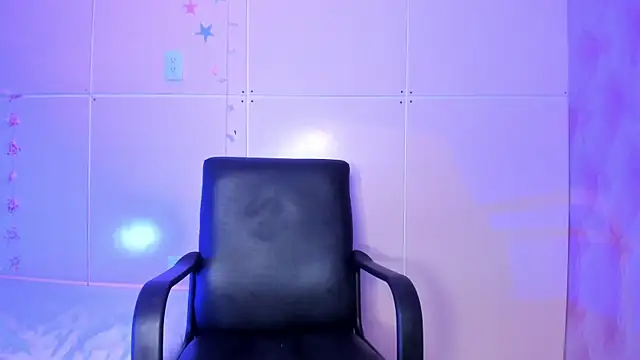 Hilary-banks online show from 12.31.24