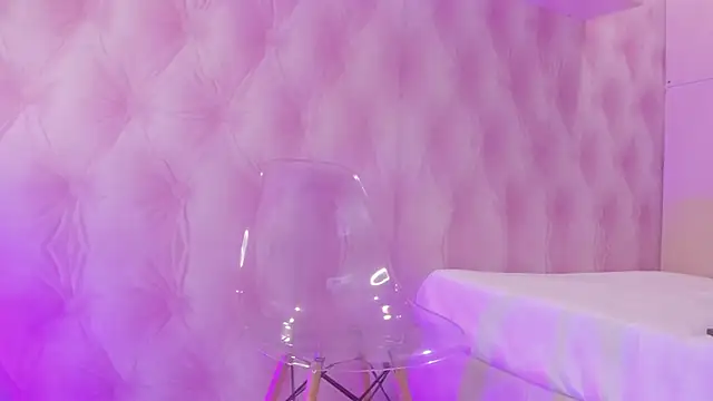 Hilary-banks online show from 02.28.25