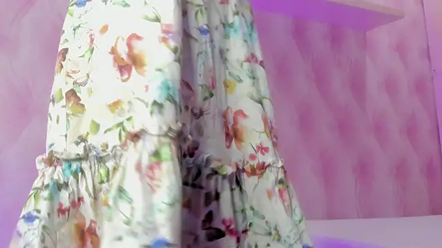 Hilary-banks online show from 03.04.25