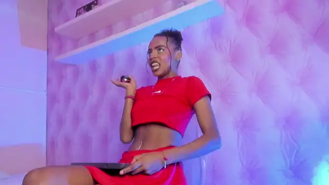 Hilary-banks online show from 03.08.25