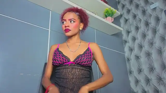 Hilary-banks online show from 11.19.25