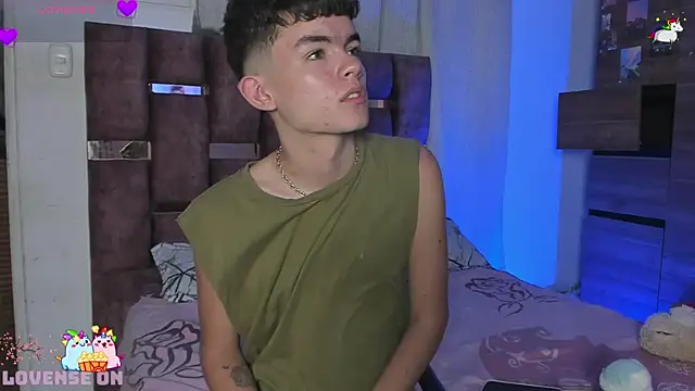 Snapshot of Angelo_018 chatting on 01.25.25 Angelo 018 online show from 01.25.25