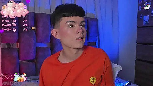 Snapshot of Angelo_018 chatting on 02.06.25 Angelo 018 online show from 02.06.25