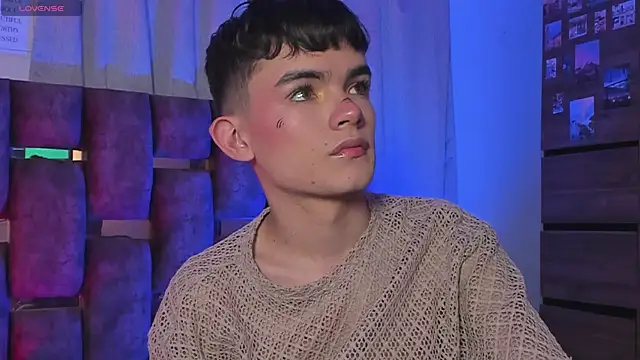 Snapshot of Angelo_018 chatting on 02.07.25 Angelo 018 online show from 02.07.25