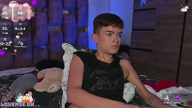 Snapshot of Angelo_018 chatting on 03.10.25 Angelo 018 online show from 03.10.25