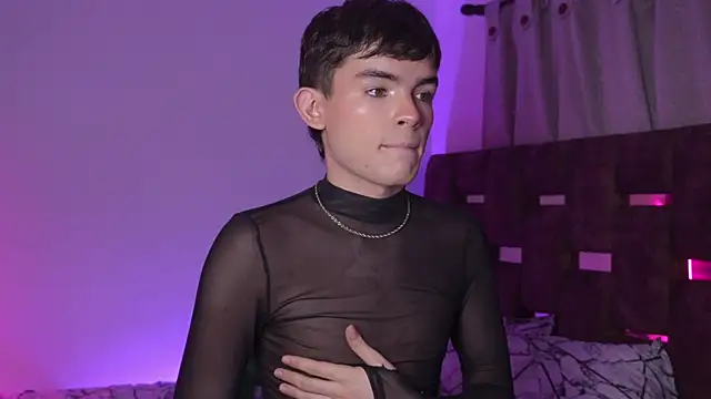 Snapshot of Angelo_018 chatting on 09.14.25 Angelo 018 online show from 09.14.25