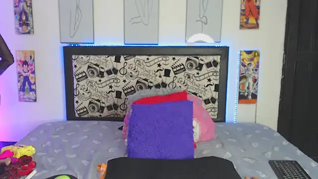 Rihana14 online show from 11.17.25