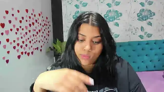 LindaBreeS online show from 02.01.25