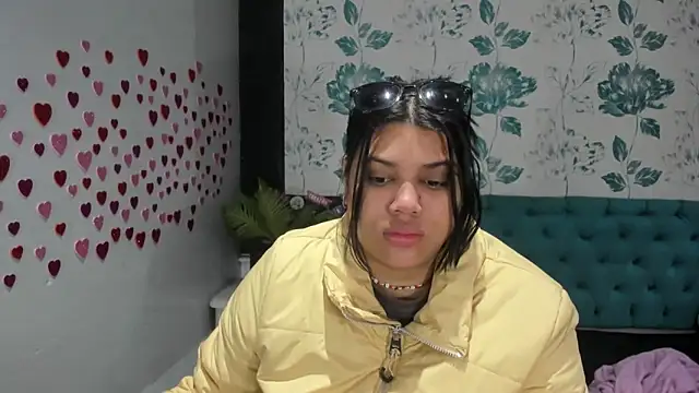 LindaBreeS online show from 02.15.25