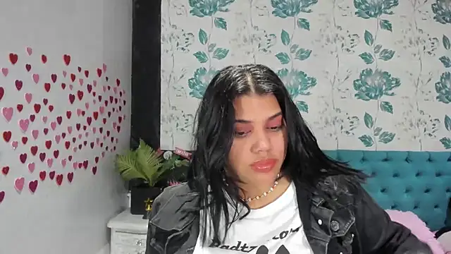 LindaBreeS online show from 02.18.25