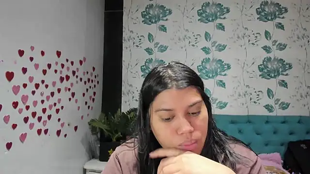 LindaBreeS online show from 03.22.25