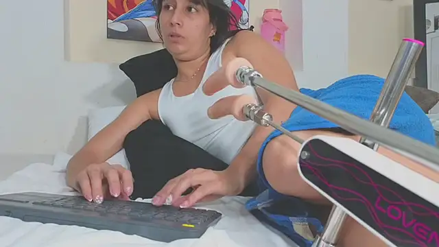 Ashley Miiller1 online show from 12.06.24