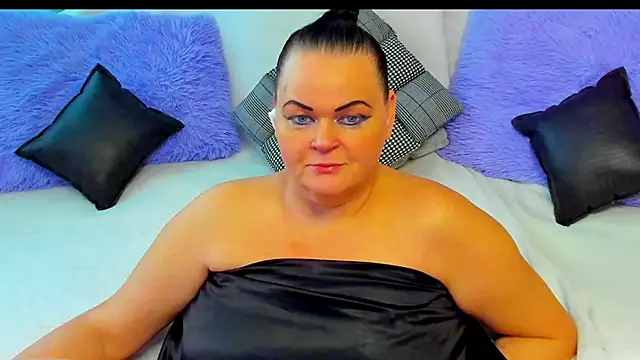 MilanaBiegert online show from 11.19.25