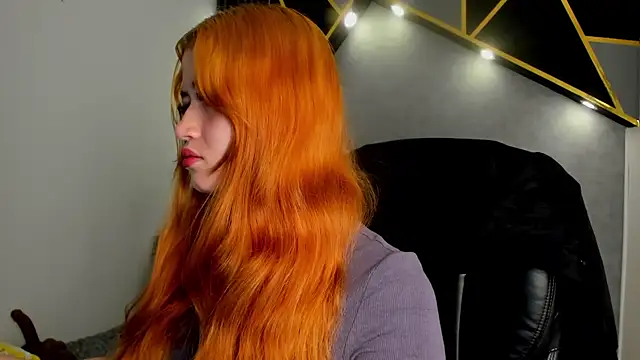 Snapshot of almma_shy chatting on 02.03.25 almma shy online show from 02.03.25