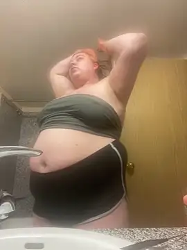 lolabun247 online show from 02.15.25