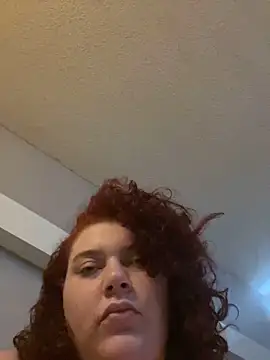 lolabun247 online show from 02.25.25