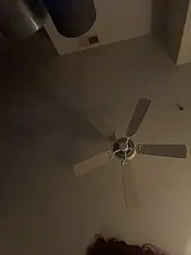 lolabun247 online show from 11.10.25