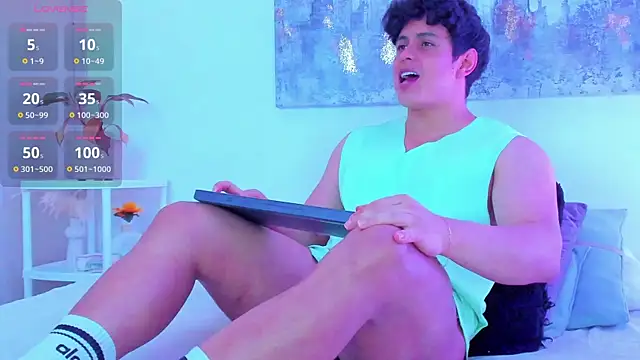 arminjones1 online show from 10.28.25