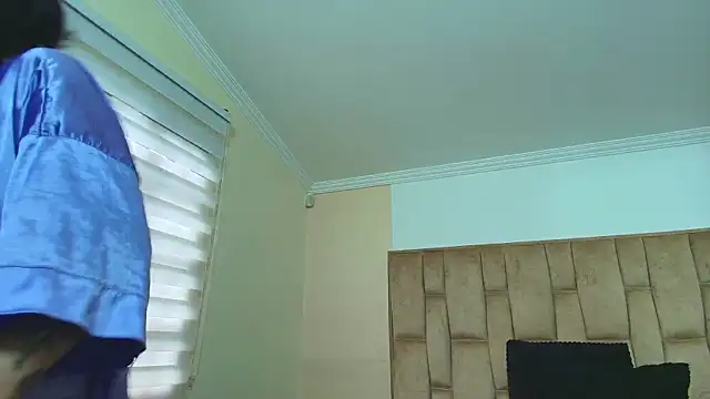 Naughty Kittenm online show from 12.05.25