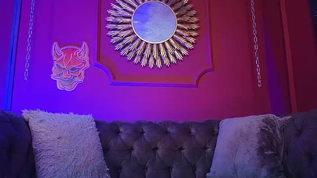 Snapshot of Julieta_Russell chatting on 02.07.26 Julieta Russell online show from 02.07.26