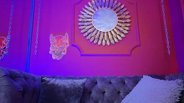 Snapshot of Julieta_Russell chatting on 02.17.26 Julieta Russell online show from 02.17.26