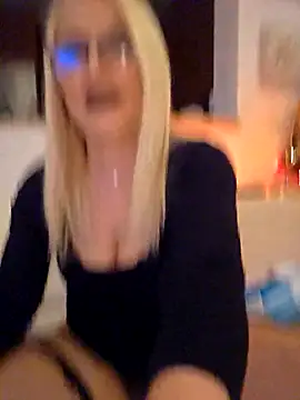 kikkastar online show from 12.03.25