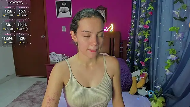 Snapshot of Angela_hank2 chatting on 09.11.25 Angela hank2 online show from 09.11.25