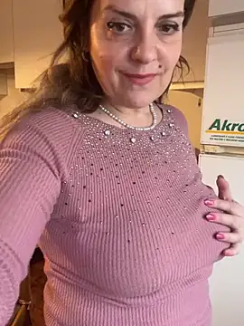 Snapshot of Sunbelxx chatting on 02.12.26 Sunbelxx online show from 02.12.26