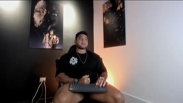 Big furry bear13 online show from 10.24.25