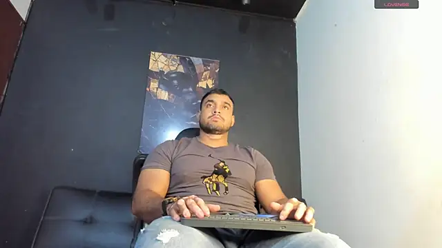 Big furry bear13 online show from 06.29.26