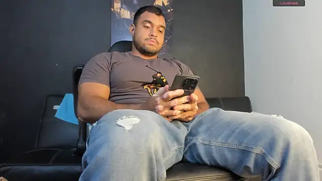 Big furry bear13 online show from 06.29.26