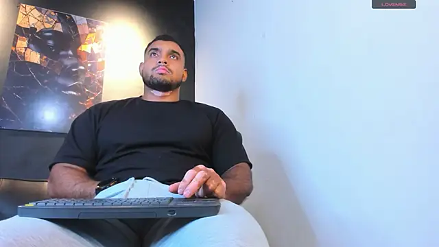 Big furry bear13 online show from 07.03.26