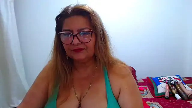 maturehot649 online show from 12.18.25