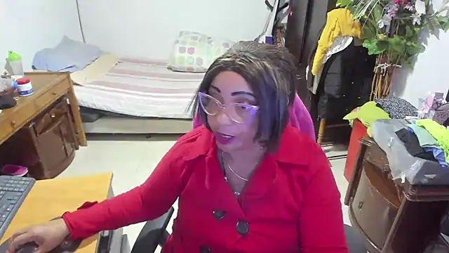 Mrs mommy  online show from 02.05.25