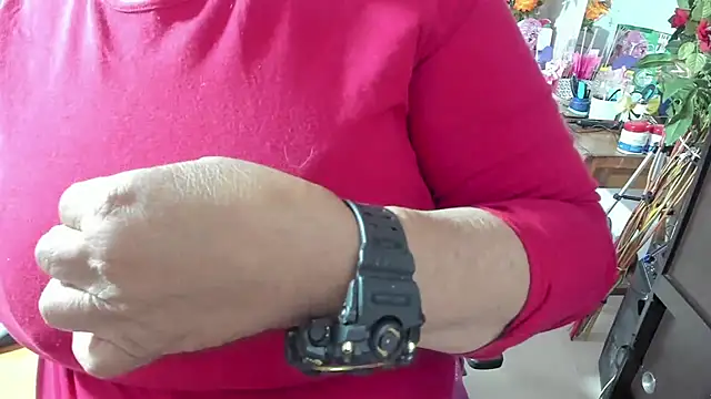 Mrs mommy  online show from 09.24.25