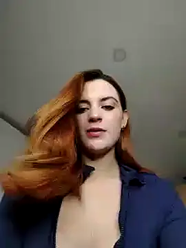 Snapshot of Bellacrox chatting on 01.03.25 Bellacrox online show from 01.03.25