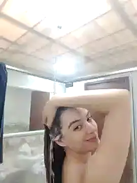 Snapshot of Bellacrox chatting on 01.22.25 Bellacrox online show from 01.22.25