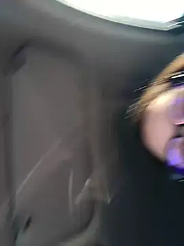 HotXMom online show from 09.22.25