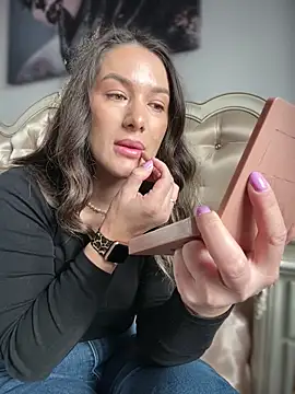 HotXMom online show from 03.20.26